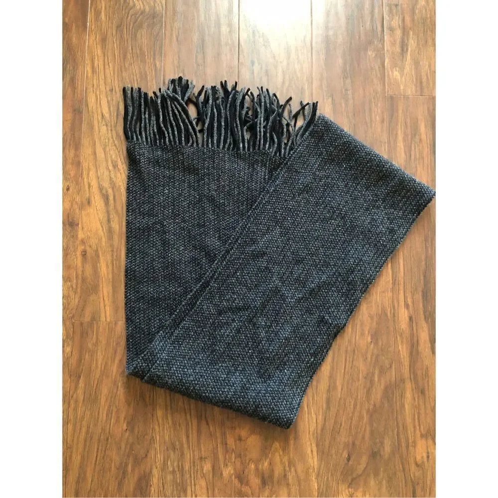 RW&CO  ribbed knitted scarf for men 100% Lambswool